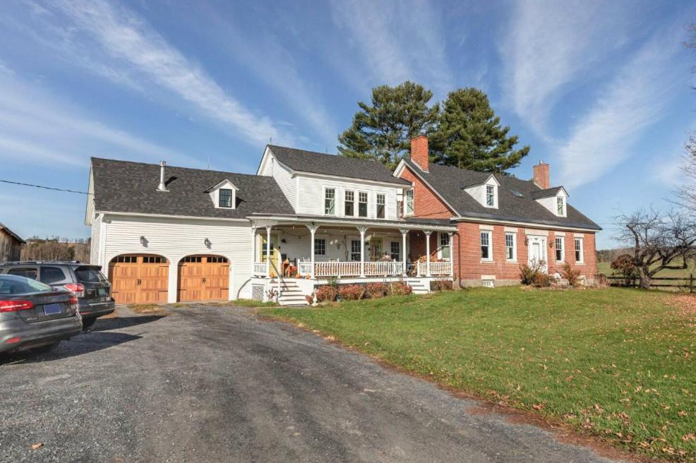 Country Farmhouse Apartment East Montpelier Exterior photo
