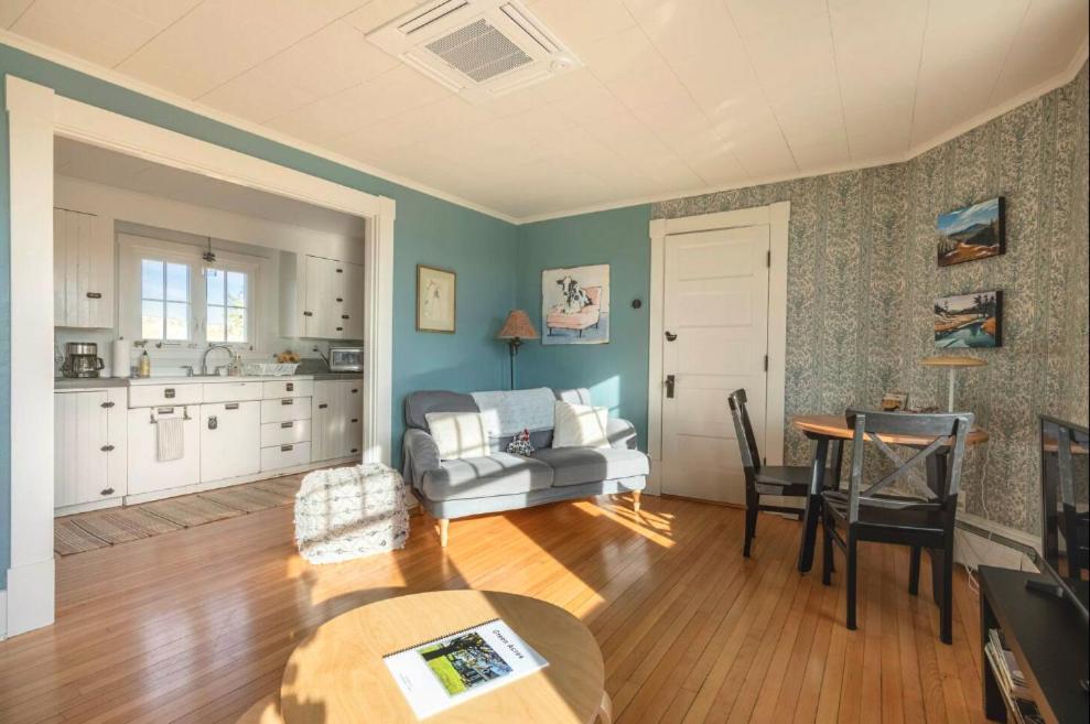 Country Farmhouse Apartment East Montpelier Exterior photo