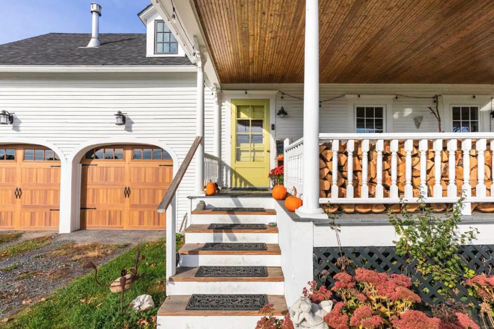 Country Farmhouse Apartment East Montpelier Exterior photo