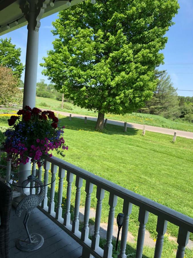 Country Farmhouse Apartment East Montpelier Exterior photo